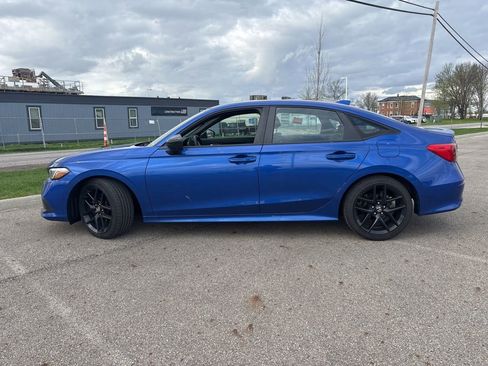 Used 2023 Honda Civic Sport image 7