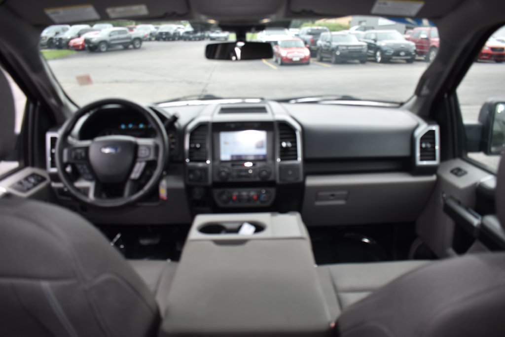 Used 2019 Ford F150 XLT w/ Equipment Group 302A Luxury AWD/4WD image 4