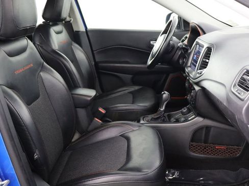 Used 2018 Jeep Compass Trailhawk w/ Cold Weather Group image 18