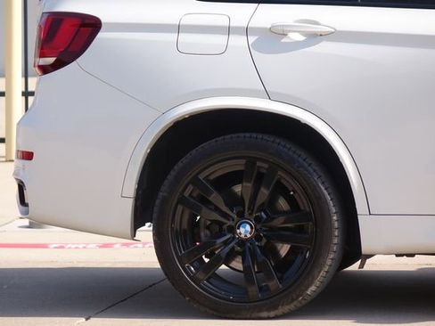 Used 2017 BMW X5 xDrive50i w/ Executive Package image 17