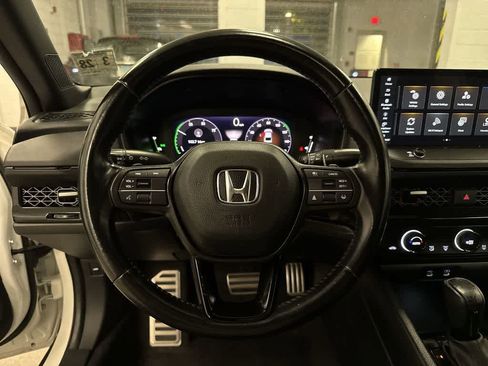 Used 2023 Honda Accord Sport image 18