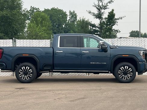 New 2026 GMC Sierra 3500 Denali Ultimate AWD/4WD image 3