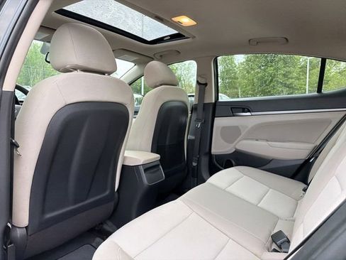 Used 2018 Hyundai Elantra Value Edition image 12