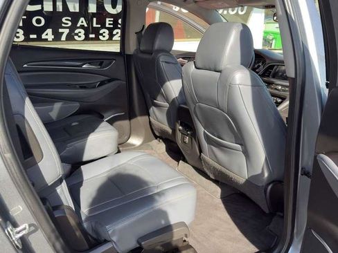 Used 2020 Buick Enclave Essence image 20