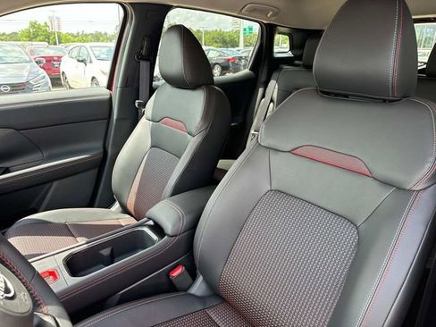 New 2025 Nissan Kicks SR image 8