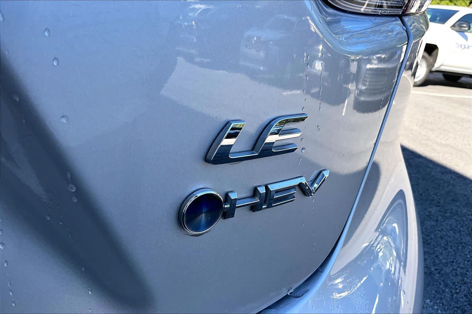 Used 2025 Toyota Corolla LE FWD image 10