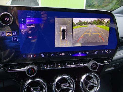 New 2026 Chevrolet Blazer EV LT image 16