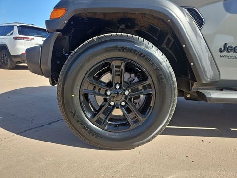 Used 2021 Jeep Wrangler Unlimited Sport AWD/4WD image 7