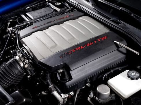 Used 2019 Chevrolet Corvette Stingray Coupe RWD image 12