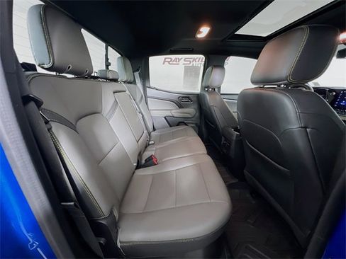Used 2023 Chevrolet Colorado ZR2 w/ ZR2 Convenience Package III image 40