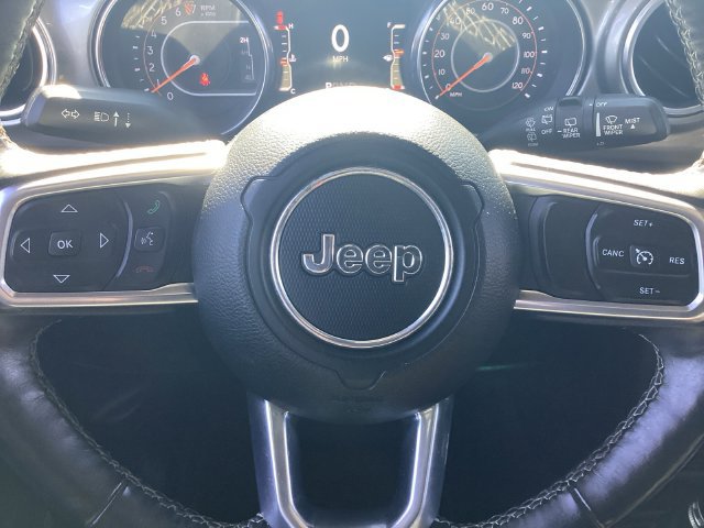 Used 2018 Jeep Wrangler Unlimited Sahara w/ Cold Weather Group AWD/4WD image 12