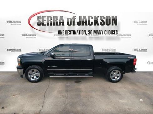Used 2014 Chevrolet Silverado 1500 LTZ Z71 w/ LTZ Plus Package AWD/4WD image 5