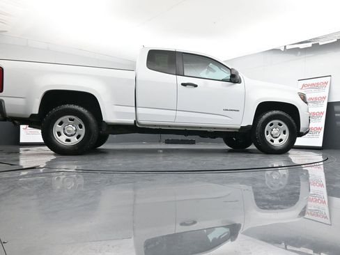 Used 2020 Chevrolet Colorado W/T w/ WT Convenience Package image 40