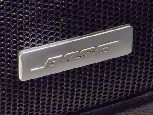 Used 2023 GMC Acadia SLT image 24