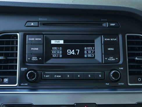 Used 2015 Hyundai Sonata SE FWD image 29