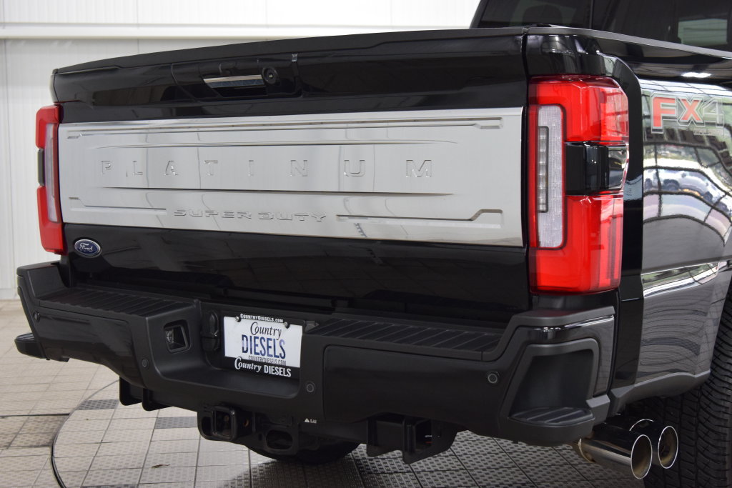 Used 2024 Ford F350 Platinum w/ FX4 Off-Road Package AWD/4WD image 19
