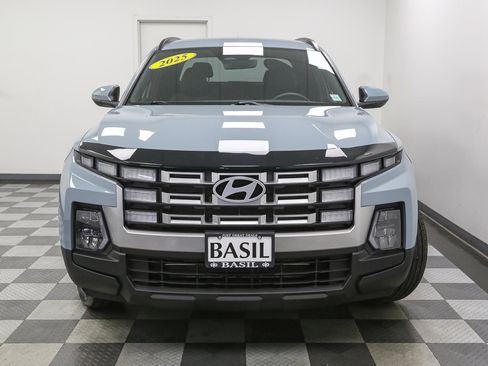Used 2025 Hyundai Santa Cruz SEL AWD/4WD image 3