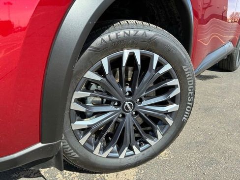 Certified 2025 Nissan Rogue SL w/ Tech Package AWD/4WD image 10