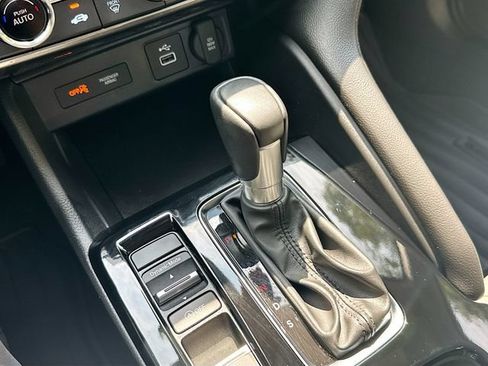 Used 2025 Acura Integra FWD image 22