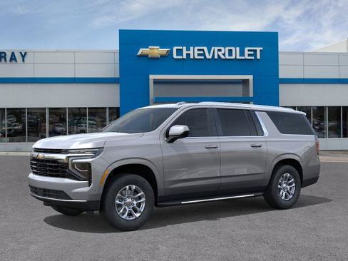 New 2026 Chevrolet Suburban LS AWD/4WD image 2