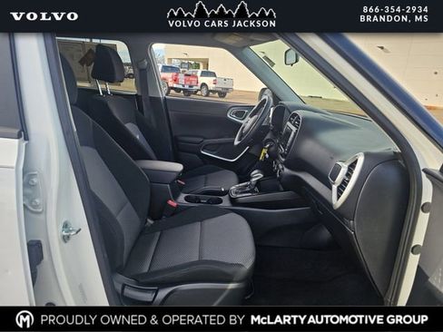 Used 2022 Kia Soul LX image 20