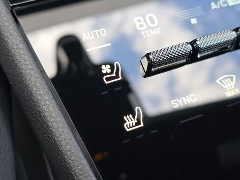 New 2026 Porsche Cayenne Coupe image 26