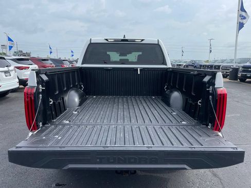 Used 2022 Toyota Tundra SR5 AWD/4WD image 24