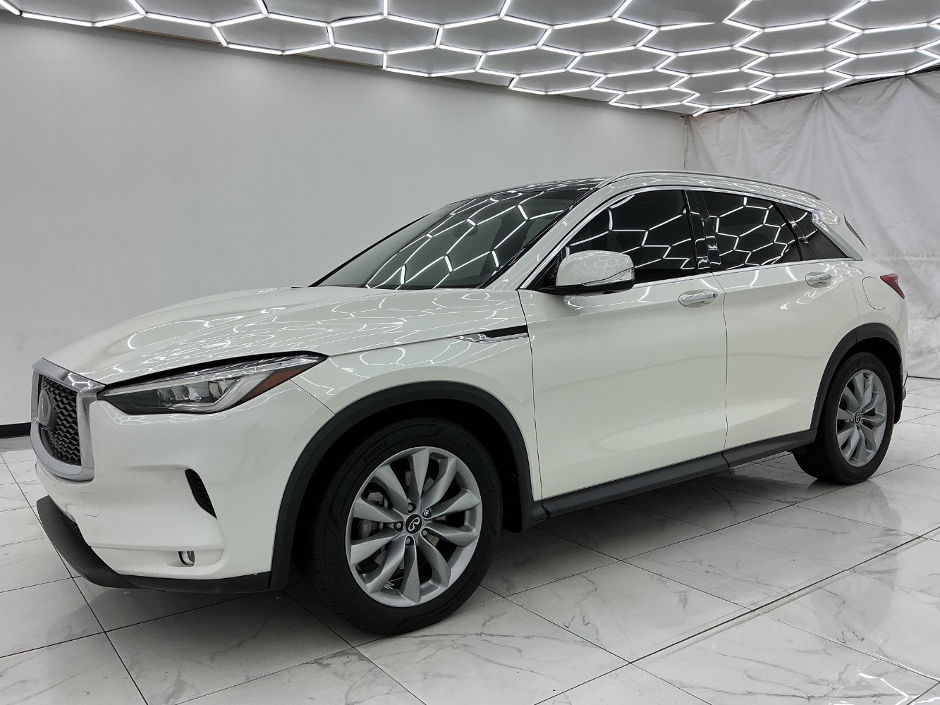 Used 2020 INFINITI QX50 Essential w/ Convenience Package FWD image 6