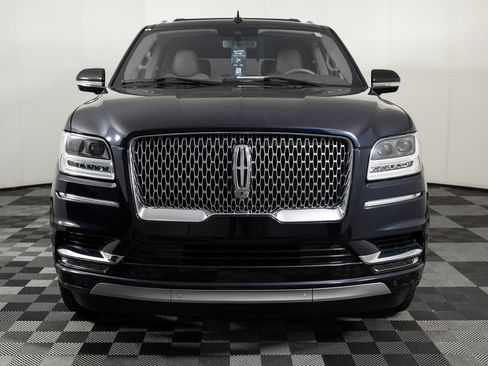 Used 2021 Lincoln Navigator Reserve w/ Cargo Convenience Package image 11