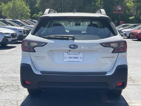 Used 2024 Subaru Outback AWD/4WD image 3