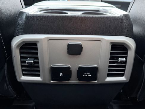 Used 2020 Ford F150 Lariat image 35