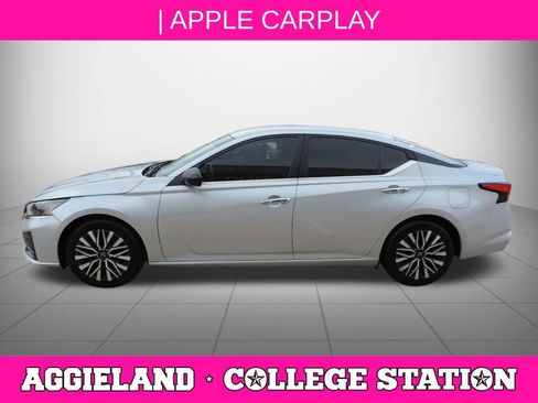 Certified 2024 Nissan Altima 2.5 SV FWD image 7