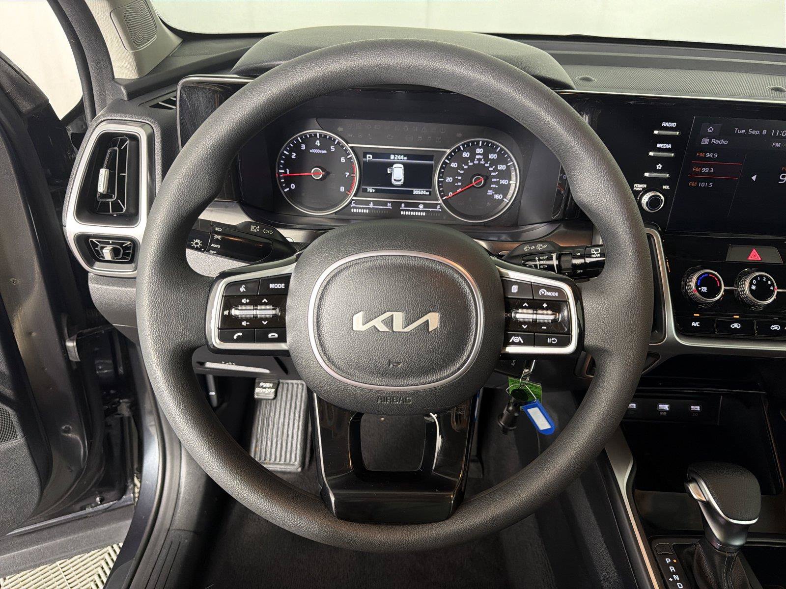 Used 2023 Kia Sorento LX FWD image 21