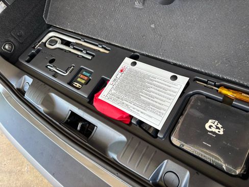 Used 2020 Ferrari Portofino RWD image 41