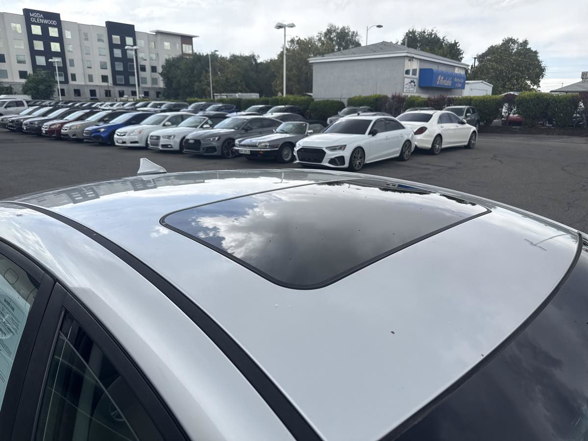 Used 2018 Hyundai Elantra Value Edition FWD image 24
