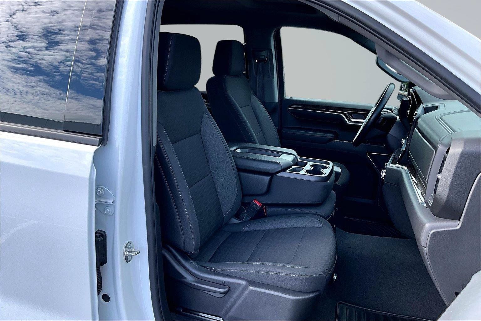 Used 2024 GMC Sierra 1500 Elevation AWD/4WD image 8