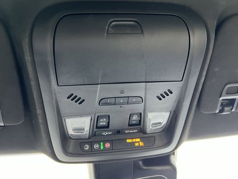 Used 2021 Cadillac XT4 Sport image 18