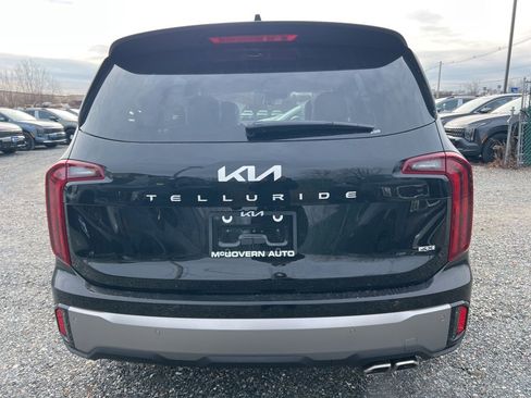 New 2025 Kia Telluride S image 3