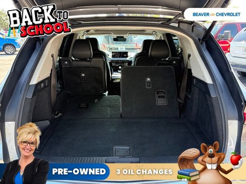 Used 2023 Acura MDX SH-AWD image 11