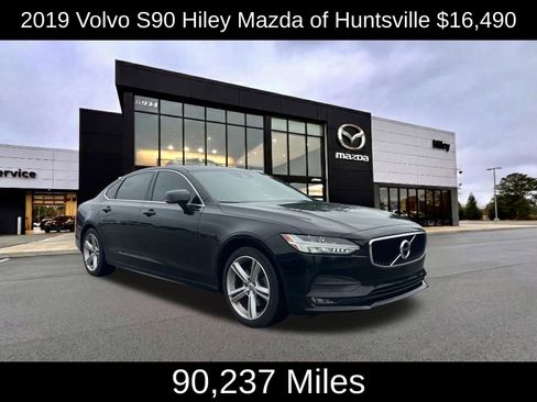Used 2019 Volvo S90 T5 Momentum FWD image 1