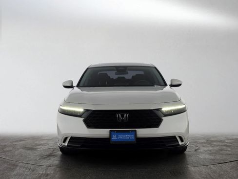 Used 2023 Honda Accord EX image 8