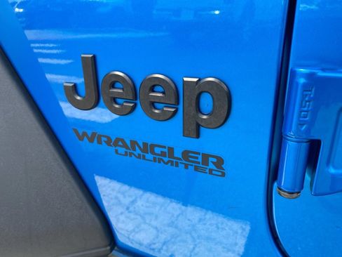 Used 2022 Jeep Wrangler Unlimited Sport AWD/4WD image 11