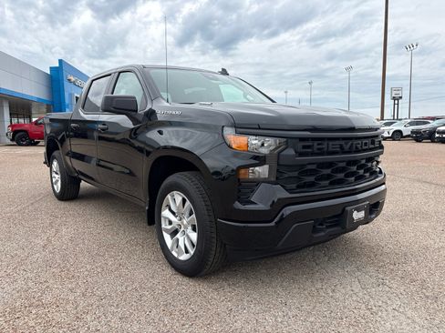 New 2026 Chevrolet Silverado 1500 Custom RWD image 7