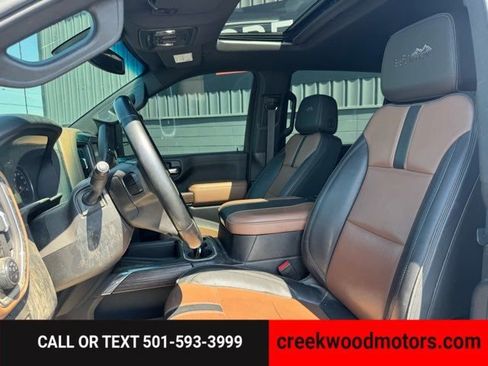 Used 2023 Chevrolet Silverado 2500 High Country w/ Safety Package II image 9