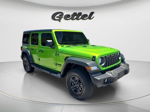 Used 2025 Jeep Wrangler Unlimited Sport AWD/4WD image 3