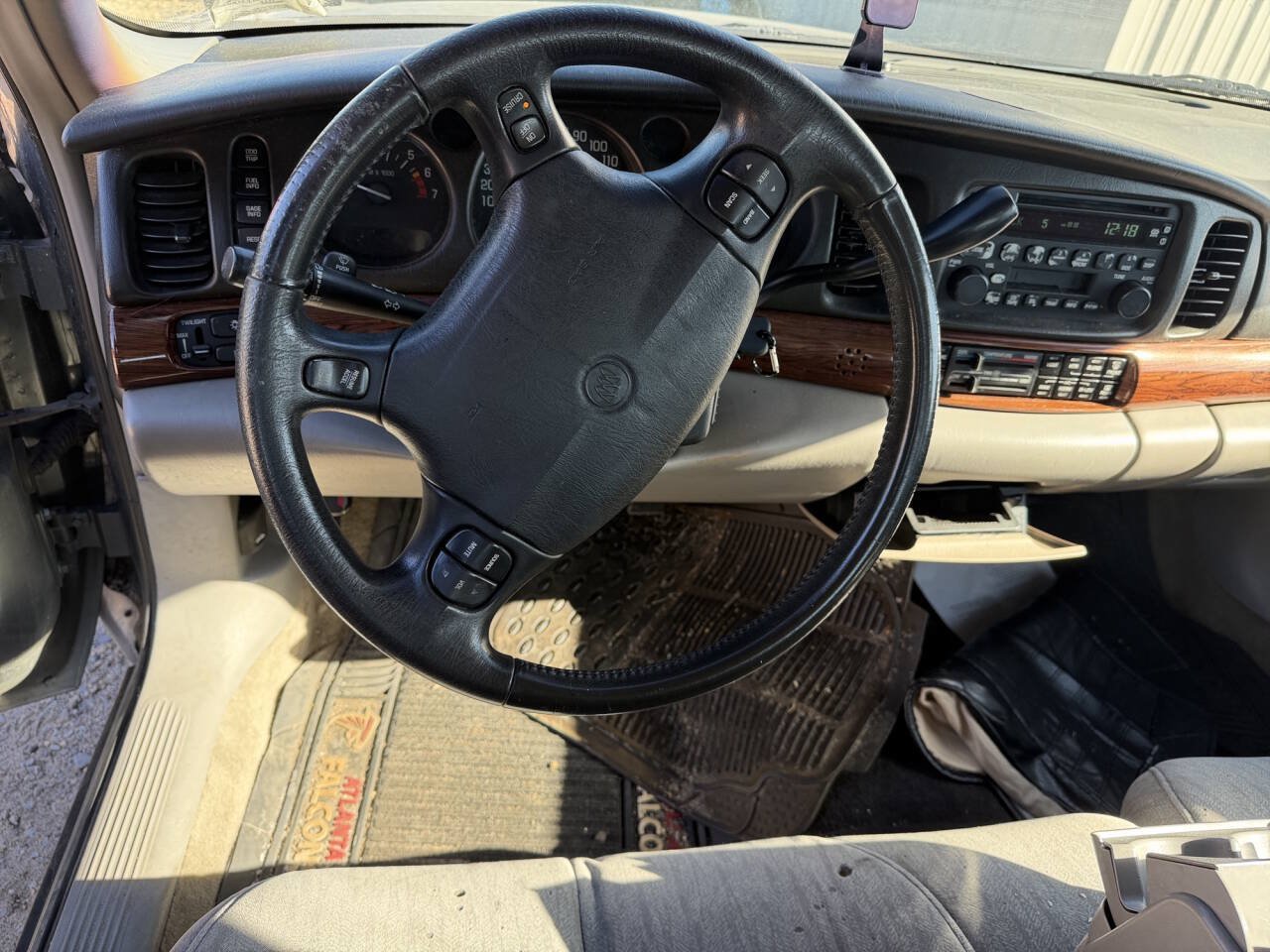Used 2004 Buick Le Sabre Custom FWD image 32