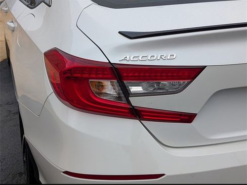 Used 2022 Honda Accord Sport image 10