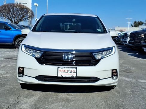 Used 2024 Honda Odyssey Elite image 2