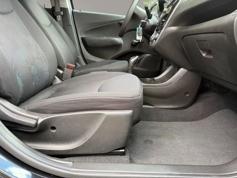 Used 2018 Chevrolet Spark LS FWD image 33