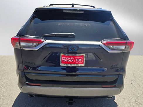 Used 2021 Toyota RAV4 XSE AWD/4WD image 4